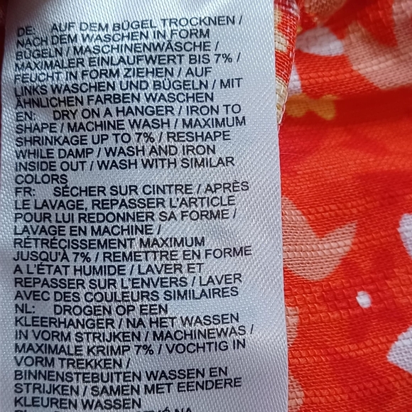 Ulla Popken Red/Wht Floral Tunic Top Womens US SZ 32/34‎ V-Neck Short Sleeve NWT - Picture 7 of 7